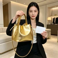 2026 New Women's Letter Shoulder Crossbody Metal Buckle Large Capacity Handheld Urine Bag Famous Luxury Designer