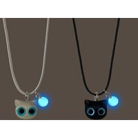 New Design Cartoon Big Eye Cat Luminous Necklace for Women Trendy Cartoon Black Cat Pendant Necklace Friendship Jewelry Gifts