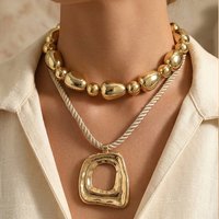 2Pcs Layered Statement Necklace Set Gold Tone Beaded Choker Hollow Pendant Adjustable for Women Daily Vacation Party Wear