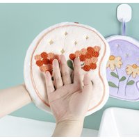 Flower Shape Is Not Smelly or Moldy The Hand Towel Can Be Hung The Thickened Absorbent Coral Velvet Small Square Towel