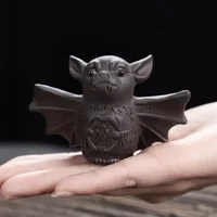 Chinese Zisha Tea Pet Handmade Purple Clay Bat Tea Pet for Kungfu Tea Tray Creative Design Home Decoration Ceramic Crafts