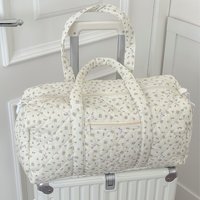 Floral Quilted Travel Duffel Bag for Women, Ins Fashion Large Capacity Lightweight Overnight Bag, Casual Boston Handbag