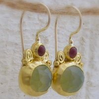 Exquisite Wind-Carved Flower Double-Color Artificial Gemstone Earrings Made of Copper, Suitable for Ladies as Wedding Pendants.
