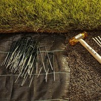 Half Green Artificial Turf Grass U Pins, Sod Staples, Heavy Duty U Shaped Zinc Alloy Tent Stakes, for Securing Outdoor Turf