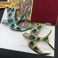 Premium Design Exquisite Swallow Brooch Luxury Heavy Industry Green Crystal Animal Vintage Bird Boutique Accessories