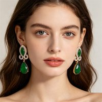 1 pair Retro temperament red green resin droplet shaped earrings