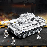 1558Pcs Winter Snow Camouflage Heavy Tank Building Blocks Set Military Armored Vehicle Model With Soldier Minifigures DIY Assemb