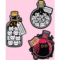 Bottle Cats Enamel Pins Happiness Potion Metal Brooch Backpack Hat Bag Collar Badges Men Women Fashion Jewelry Collection Gift