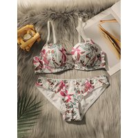 Hot Selling Women's Cute Rinted Pattern Underwear Set Gathering Push Ups Thin And Comfortable Close Fitting Bra Set A2134