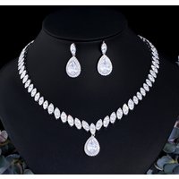 CWWZircons Water Drop Cubic Zirconia Wedding Necklace and Earrings Luxury CZ Crystal Bridal Jewelry Sets for Bridesmaids T109