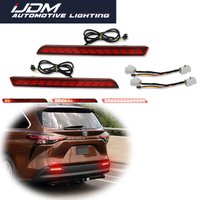 Dla Toyota Sienna 2021 2022 2023. Czerwone światła odblaskowe LED tylnego zderzaka, funkcja tylnego/stopu tylnego światła przeciwmgielnego i kierunkowskazu