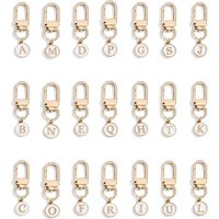 A-Z Name Letter Keychain Alphabet Keyring Metal Holder Women Bag Charms Accessories Luxury Personalized Gift Jewelry Llaveros