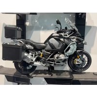 Diecast Spray 1:6 BMW R1250GS Motorcycle Alloy Model Collection Miniature Voiture Ornament Boyfriend Gift Home Decor Toy Vehicle