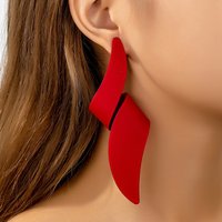 A Pair of Women's Earrings, Exaggerated Irregular Geometric Red Earrings, Suitable for Daily Wear and Vacation Wear