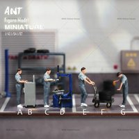 Miniatures 1/64 1/43 1/87 1/24 Figure Car Repairman's Workstation Checks The Car For Refueling Doll Model Home Scene Car Toys
