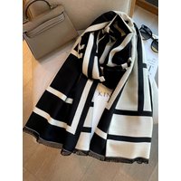 Premium Black Scarf for Women Winter 2023 Fashionable Korean Style Versatile Warm Neck Warmer Large Pashmina Outerwear High-End