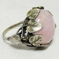 Vintage Inlaid Pink Stone Women's Ring Ethnic Silver Color Hand Carving Leaves Daily Wear Party Jewelry Anniversary Gift