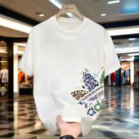 New short-sleeved T-shirt made of 100% pure cotton, suitable for both men and women. It is a summer style, loose and casual.