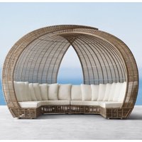 All-Weather PE Plastic Rattan Daybed Modern Luxury Design for Patio Garden Courtyard Pool Park for Leisure Sunbathing