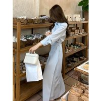 Elegant and simple high-end outfit with a mature vibe: blue waist-cinching tie shirtPOLOCollared dress for women in autumn