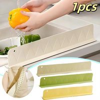 Kitchen Sink Water Splash Guard Waterproof Partition Anti-water Board Faucet Silicone Baffle Waterproof Splatter Screen Bar New
