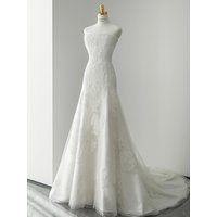 Elegant Lace Bridal Gown 2026 New Style White Wedding Dress with Train for Bride out Door Ceremony High End Vintage Strapless