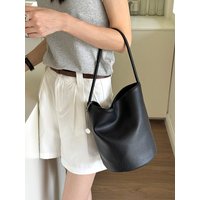 2026 New Ins Soft Leather Simple Bucket Bag Women's Underarm Single Shoulder Bag Fashionable Versatile Korean Style Handbag