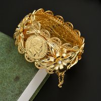 Retro Court-Style Handcrafted Heavy-Weight Exquisite And Magnificent Hollow-Carved Figurine With Floral Patterns Bracelet
