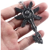 Game Residents Evils 8 Village keychain Six-Winged Unborn Metal Pendant Alloy Keychain Keyring Key Chain Accessories Gift