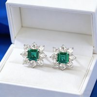 Platinum PT950 5*5mm Pagoda Emerald Diamond Stud Earrings for Women Fashionable and Versatile