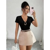 Ladies Elegant Decorative Button T-Shirt Shorts Set Fashionable Casual Outfit Women's Clothing Combo