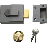 Yale 82 Deadbolt Nightlatch 60mm Backset DMG 6.30082E+11
