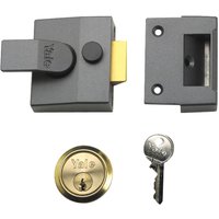 Yale P85 Deadlocking Nightlatch 40mm Backset Chrome 6.30085E+11