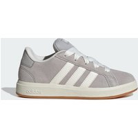 Grand Court 00s Shoes