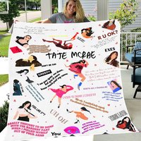 Tate Mcrae Quilt Blanket, Christmas Tate Mcrae Fleece Blanket