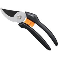 Fiskars P121 Solid™ Bypass Pruner 1057160