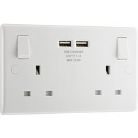 Masterplug Switched Socket 2-Gang 13A with 2 x USB Ports 822U3-01