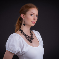 Fan Leaf Clover Rubber Necklace