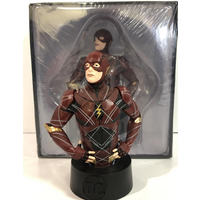 The Flash #18 1:16 Scale Bust Universe Collection Eaglemoss
