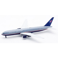 B767-300 United N670UA With Stand 1:200 Scale Inflight200 IF763UA1223