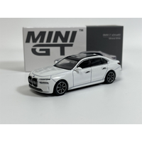 BMW I7 xDrive60 Mineral White LHD 1:64 Mini GT MGT00819L