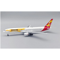 Qantas Boeing 767-338/ER VH-OGL Stand 1:200 Inflight200 IF763QF0525