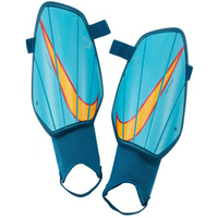 Nike Charge SP2164-447 football shin pads
