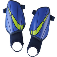 Nike Charge SP2164-500 football shin pads