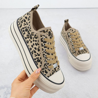 NEWS sneakers on the platform W 9157 EVE512