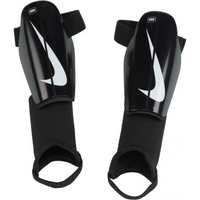 Nike Charge DX4610-010 football pads