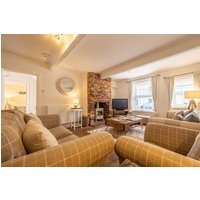 Coxswain's House - 22046525567 Coxswain's House