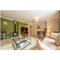 8 Town Close - 33922228225 8 Town Close