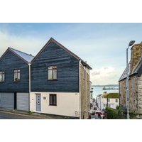 Harbour Steps - 35097104943 Harbour Steps