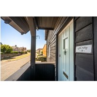 Escape - 36005741878 Escape